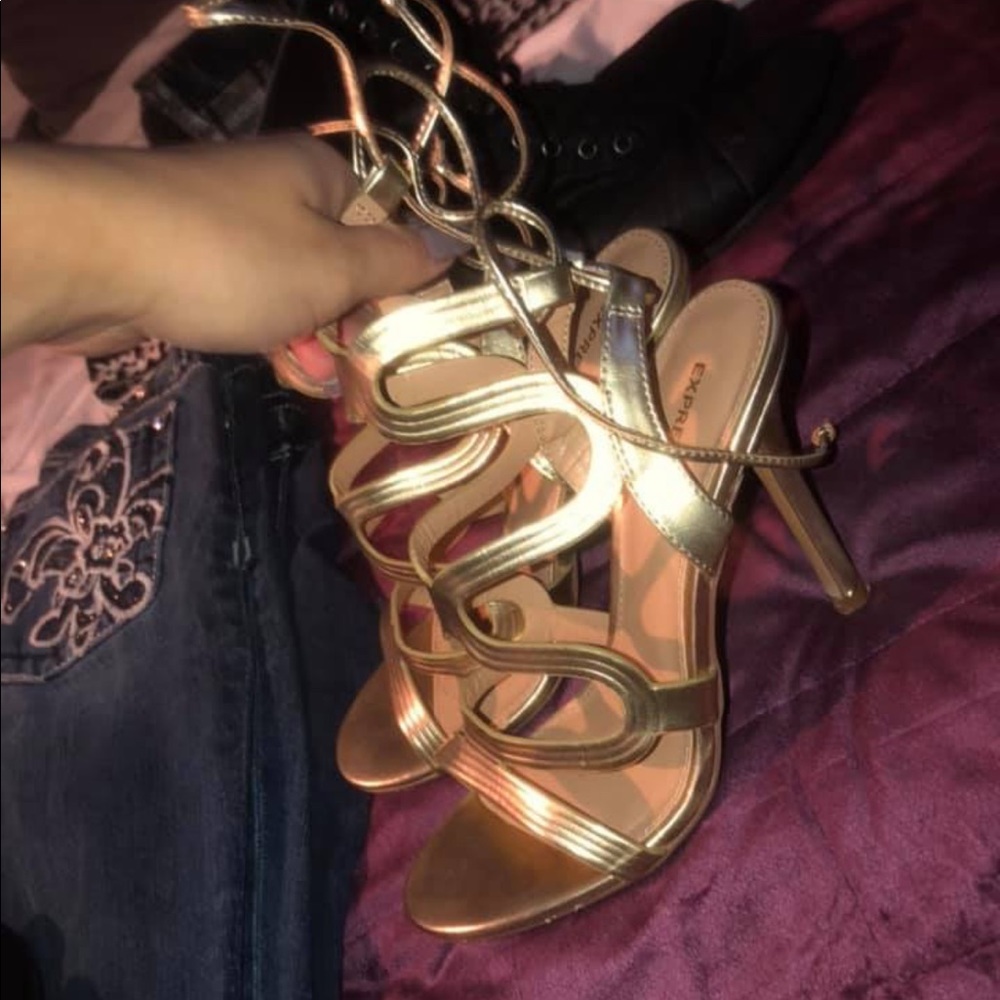 Express heels